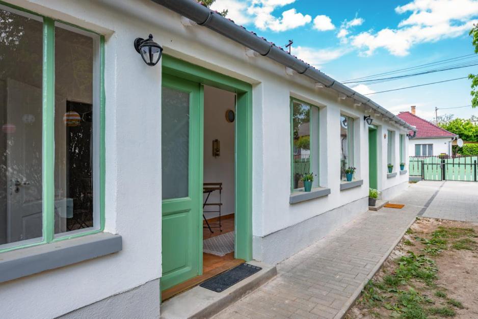 Ferienwohnung Dobo13 Balatonboglár Exterior foto