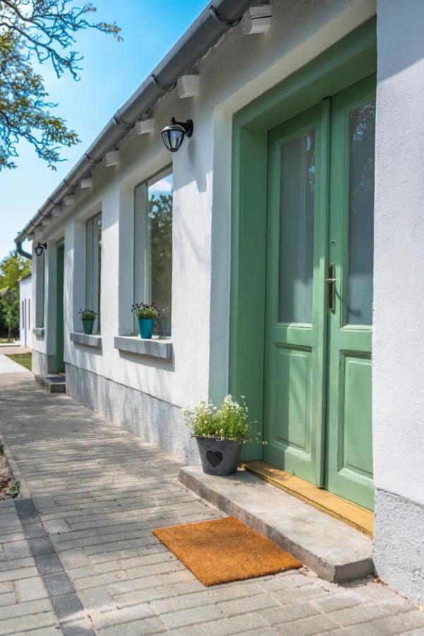 Ferienwohnung Dobo13 Balatonboglár Exterior foto